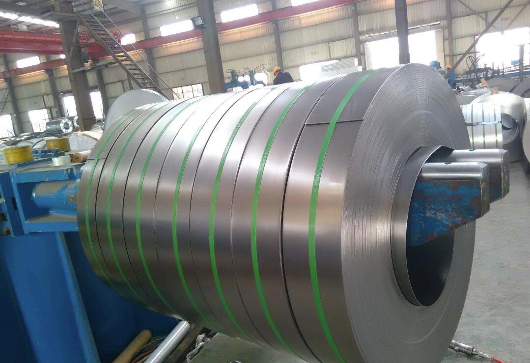 What is the Difference Between Cold Rolled Steel Coils (CRC) and Hot Rolled Steel Coils?